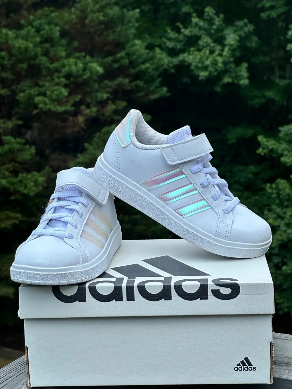 NEW Adidas Unisex Little Kids Grand Court 2.0 Low Casual Sneaker Youth 12K (12C)